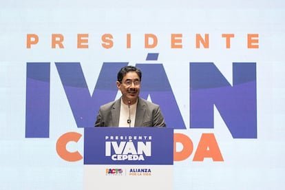 Ivan Cepeda Descarta la Constituyente Un Giro Hacia la Concertacion en la Politica Colombiana
