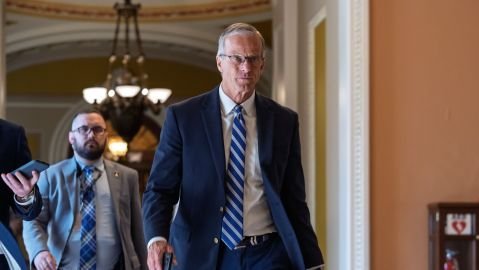 Senado Aprueba Fondos para ICE Controversia por el Plan de 1800 Millones de Trump y la Division Republicana