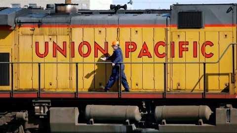 Tragedia Migratoria en Texas: Once Acusados por Muertes en Tren de Carga