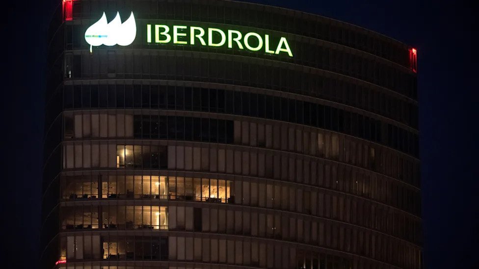 Iberdrola Impulsa Beneficio 22% con Estrategia de Inversion Global