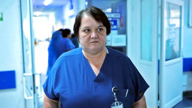 Rumania: La Sorprendente ‘Resiliencia Analógica’ Contra un Ciberataque Masivo a sus Hospitales
