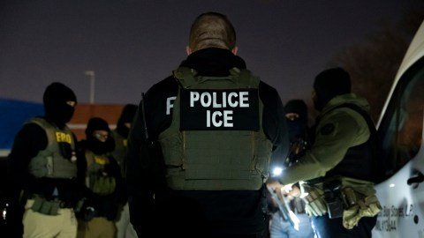 Análisis Profundo: ‘Deportación Acelerada’ vs. ‘Regular’, la Erosión del Debido Proceso Migratorio