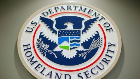 Grave demanda contra administracion Trump por presunta filtracion de datos de solicitantes de asilo iranies