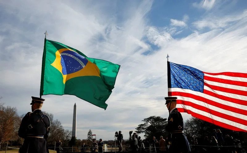 Tensión Diplomática: Brasil Deniega Visados a Funcionarios de EE. UU. por Cuestionar el Sistema Electoral