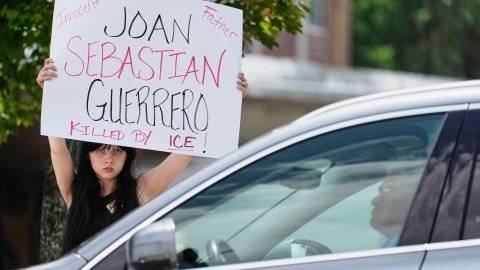 FBI y ICE: El Debate por la Independencia en Investigaciones de Uso de Fuerza