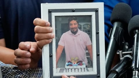 Tragedia Migratoria en Texas Hijo de Mexicano Abatido por ICE Demanda Esclarecimiento