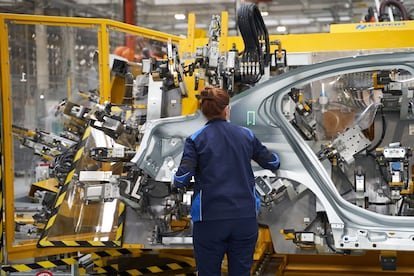 México Desafía a EE. UU. en Aranceles de Acero y Autos en Crucial Revisión del TMEC