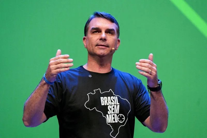 Impacto Geopolítico: Milei Impulsa la Candidatura de Bolsonaro en Brasil