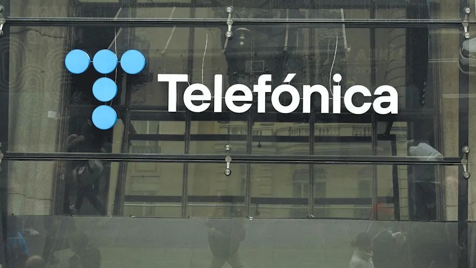 Telefónica: Solidez Financiera Reforzada por Estrategias en España y Brasil