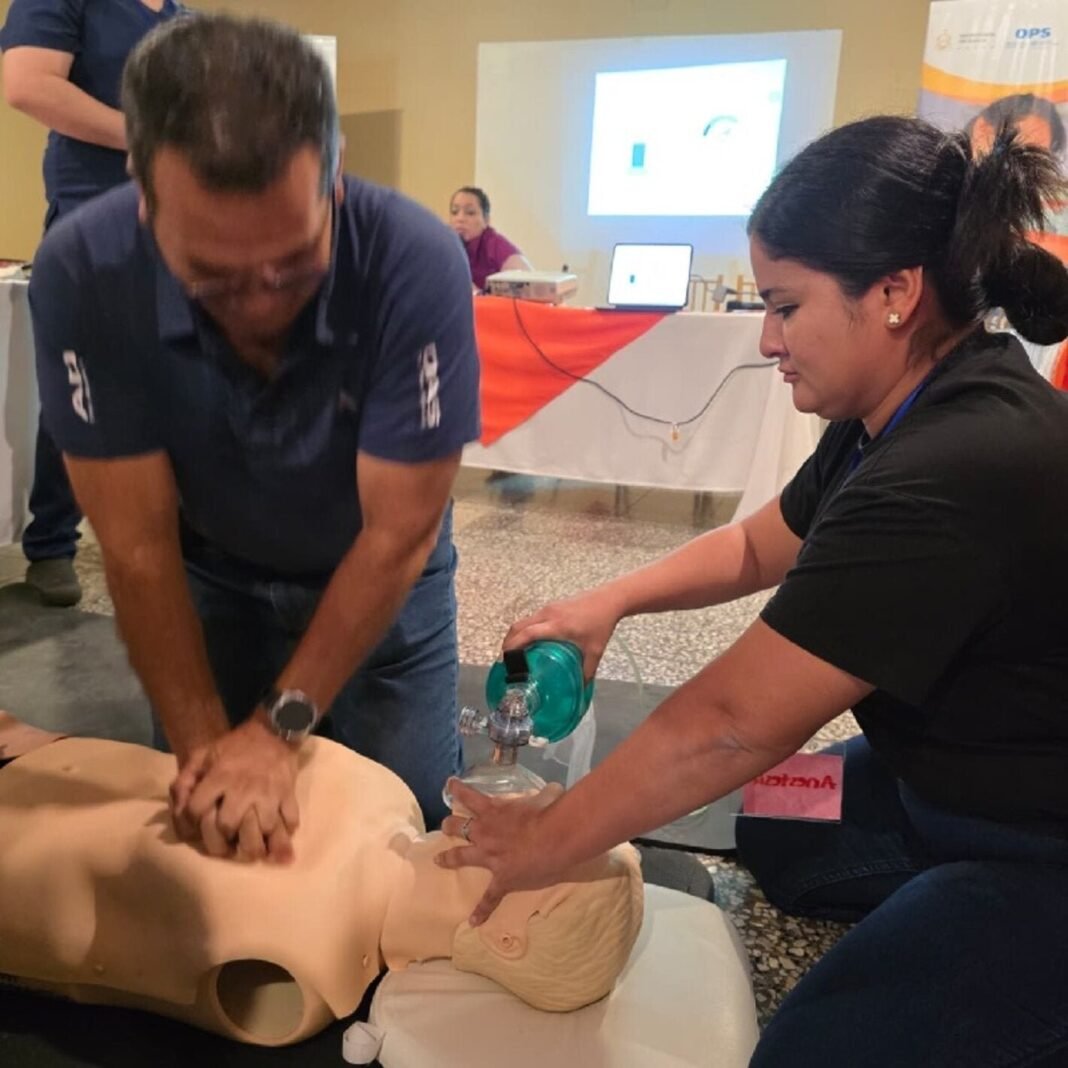 Honduras Fortalece Salud Materna: Estrategia Regional Multiplica Conocimientos para Salvar Vidas