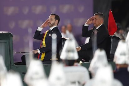 Colombia: La Investidura de Abelardo de la Espriella Marca un Precedente Político y Militar