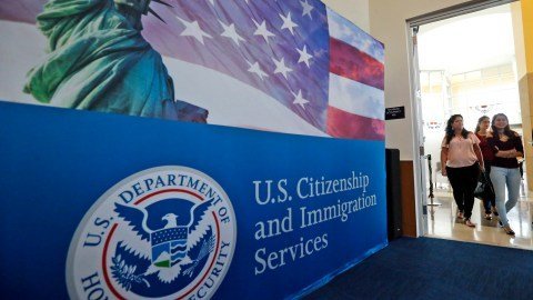 Demanda Federal Cuestiona la ‘Regla de Asilo’ de Trump: ¿Un Golpe al Debido Proceso Migratorio en EE.UU.?