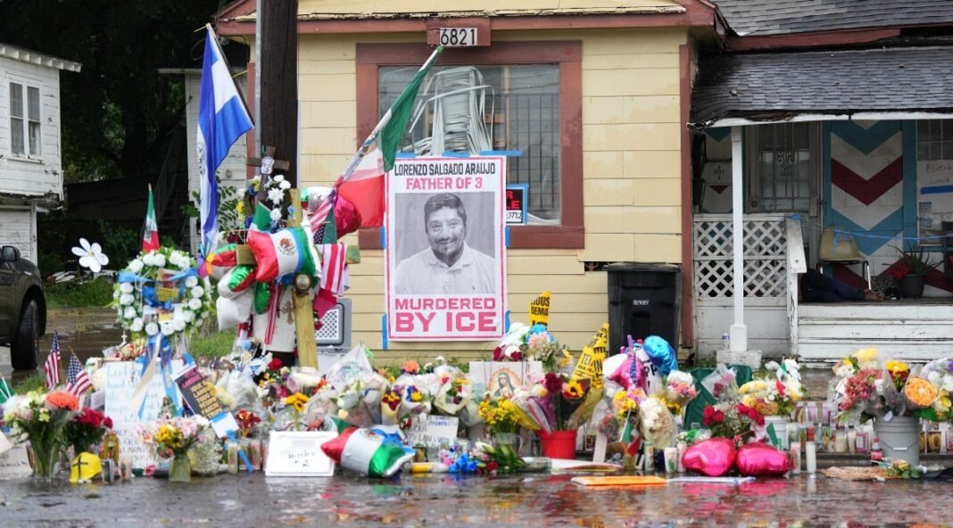 Muere Migrante Mexicano: Demócratas Acusan a ICE de ‘Ocultar Pruebas Cruciales’