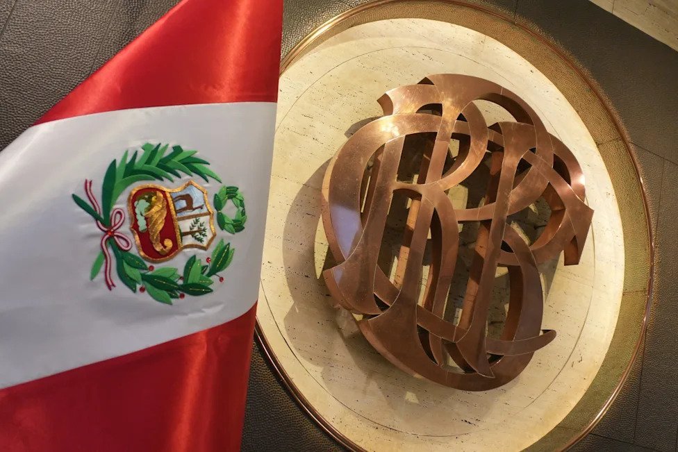 Perú Endurece su Política contra la Dolarización: El BCRP Extiende el Encaje Crediticio Peru Endurece su Politica contra la Dolarizacion El BCRP Extiende el Encaje Crediticio