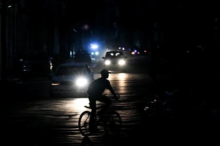 Apagón Nacional en Cuba: Una Crisis Energética Profunda y Persistente