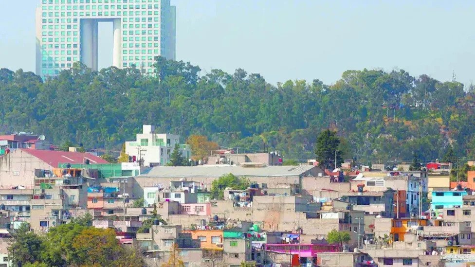 Desafiando el Paradigma La Redefinicion del Bienestar en Mexico mas alla de la Riqueza Material