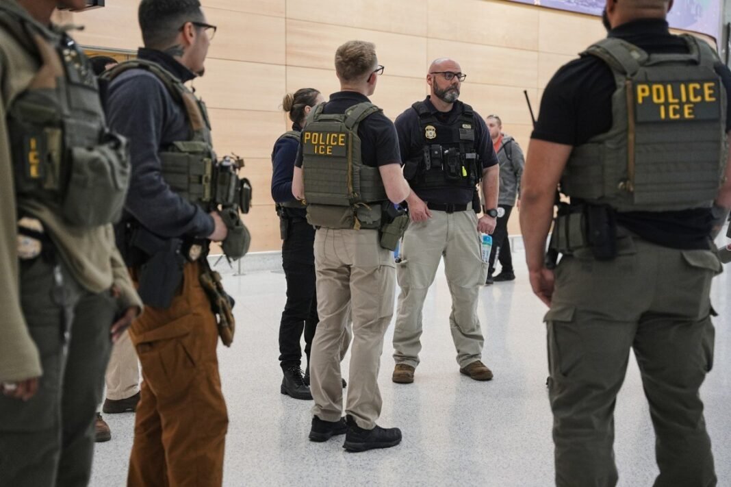 Las Politicas Migratorias de Trump Impacto Profundo en la Generacion Z Hispana y el Discurso Electoral