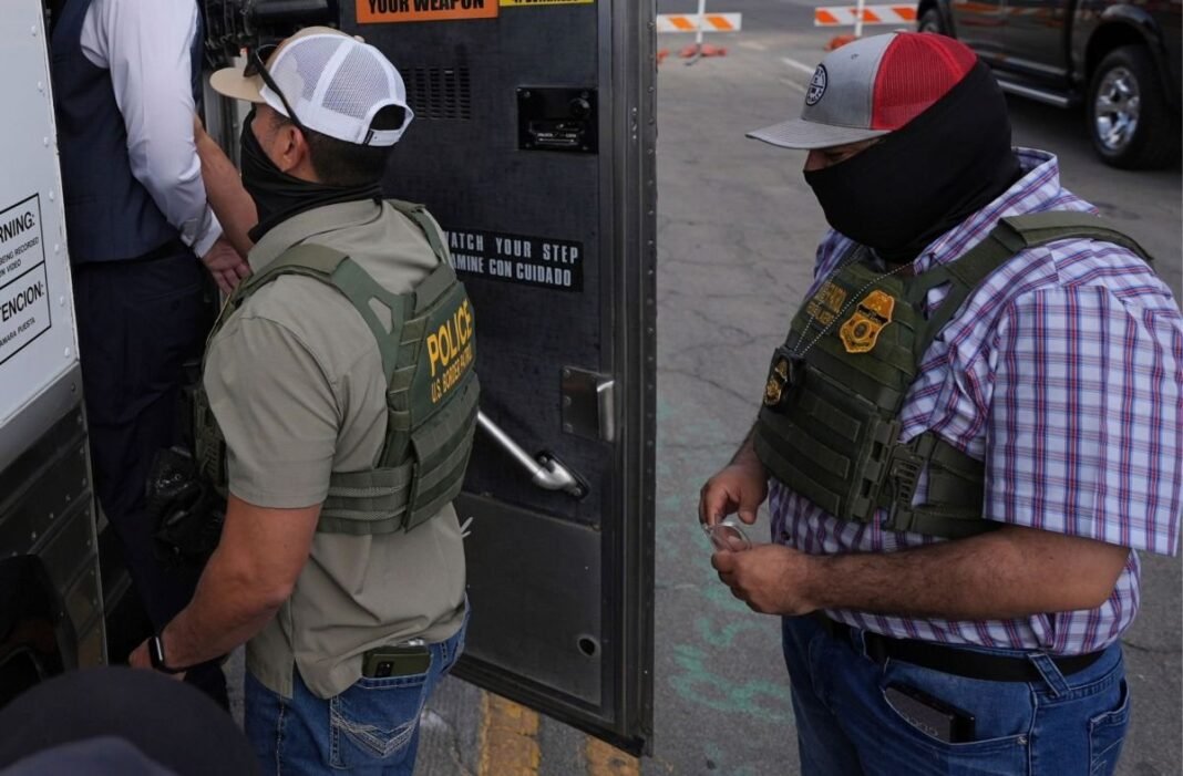 Escalada de Restricciones: El Nuevo Capítulo en las ‘Políticas Migratorias’ de Trump Escalada de Restricciones El Nuevo Capitulo en las Politicas Migratorias de Trump