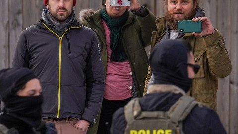 ICE: ‘Cámaras Corporales’ y el Dilema de la Transparencia en la Seguridad Migratoria