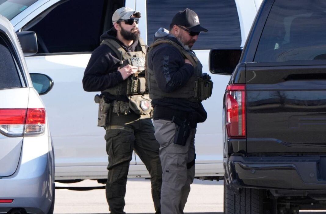 ICE Intensifica Vigilancia Digital Desatando Debates Cruciales sobre Privacidad y Libertad de Expresion