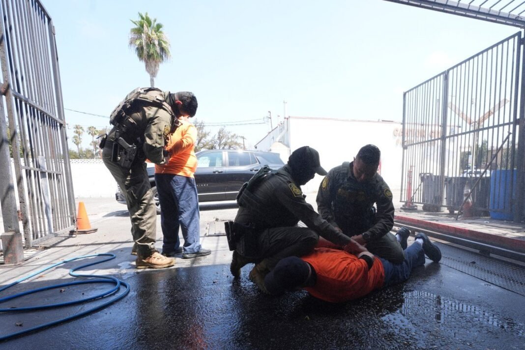 Desacato Judicial: DHS Cuestionado por Retención de Evidencia en Redadas Migratorias de Los Ángeles