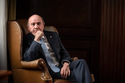 Jorge Quiroz: El Ministro de Hacienda y la Profundidad de su Alma Literaria en Chile