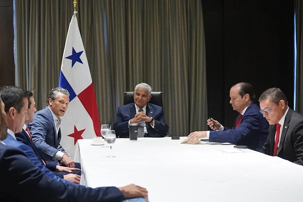 El Narcotrafico Amenaza Existencial para el Canal de Panama Segun Mulino