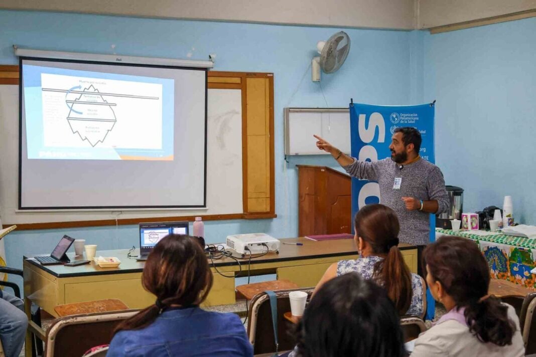 Guatemala da un ‘paso trascendental’ en la prevención de la conducta suicida con capacitación de personal de salud Guatemala da un paso trascendental en la prevención de la conducta suicida con capacitación de personal de salud