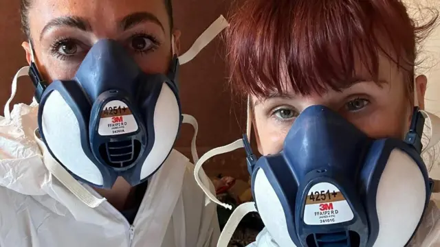 El Fenómeno ‘CleanTok’: Psicología, Algoritmos y el Impacto Social de las Limpiezas Extremas El Fenomeno CleanTok Psicologia Algoritmos y el Impacto Social de las Limpiezas Extremas