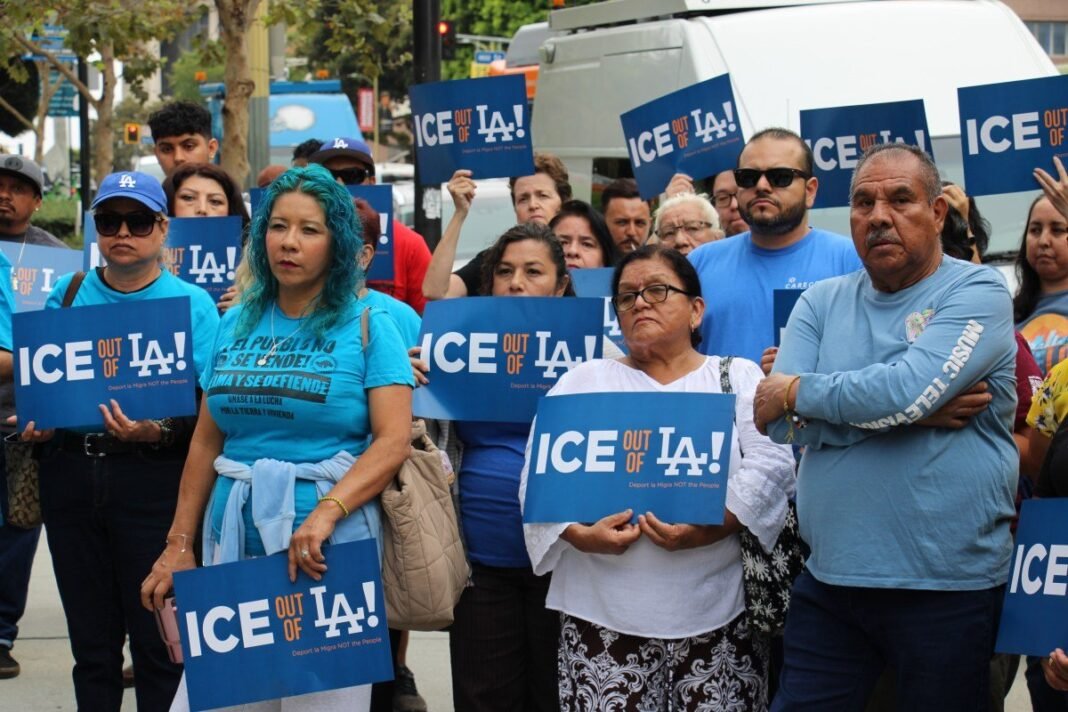 Jueza Federal Indica Restricción Histórica a las ‘Detenciones ICE’ sin Orden Judicial en California