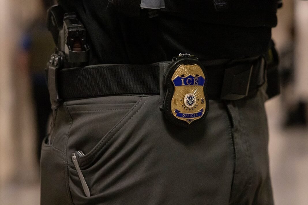 Intervención Ciudadana Frena Arresto de Madre Mexicana por ICE en Los Ángeles: Un Análisis de la Tensión Migratoria Intervencion Ciudadana Frena Arresto de Madre Mexicana por ICE en Los Angeles Un Analisis de la Tension Migratoria