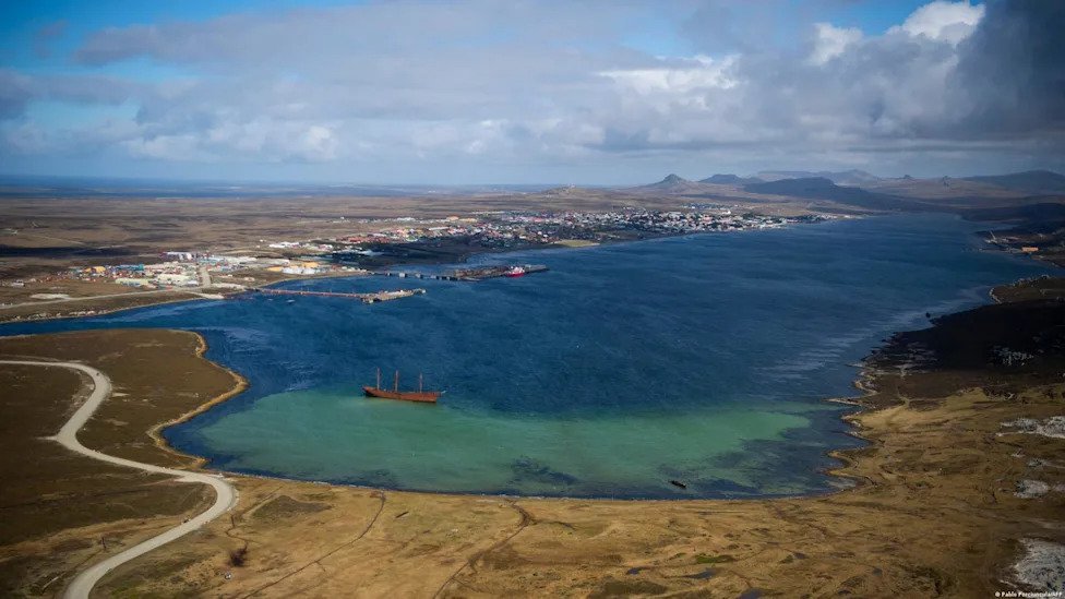 Argentina Intensifica su Reclamo por Malvinas con Demanda Penal Contra Petrolera Israelí Argentina Intensifica su Reclamo por Malvinas con Demanda Penal Contra Petrolera Israeli