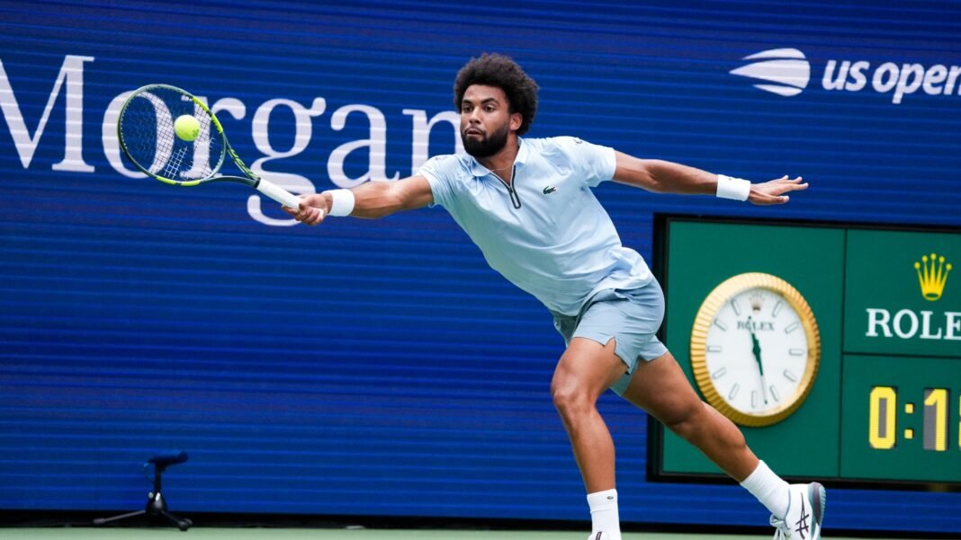 Arthur Fils Arranca en ATP Tokio tras Superar Fase de Clasificación Arthur Fils Arranca en ATP Tokio tras Superar Fase de Clasificacion
