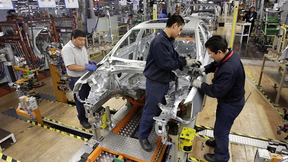 Crisis en Volkswagen Mexico El COE Demanda Urgentes Incentivos Fiscales para Estabilizar el Empleo en Puebla
