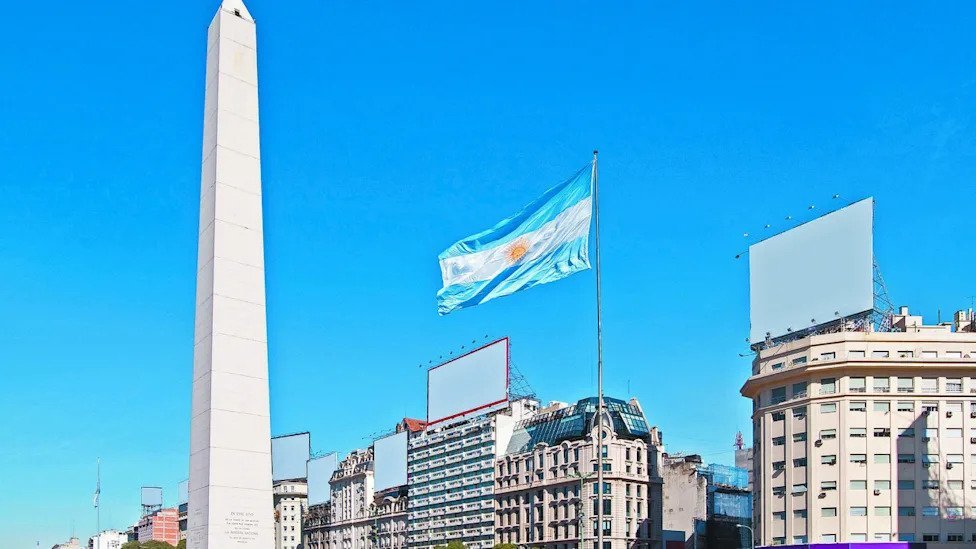 Argentina Corte Suprema Habilita Amplia Compra de Tierras por Extranjeros Desatando Debate Nacional