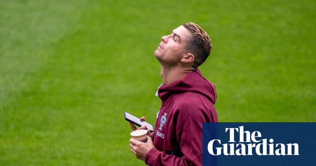 Cristiano Ronaldo Abandona el Equipo de Portugal tras Ser Descartado en la Alineación Inicial Cristiano Ronaldo Abandona el Equipo de Portugal