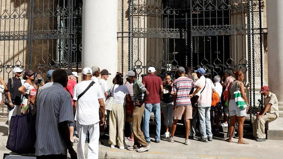 España Expande Servicios Consulares en Cuba Frente a la Demanda de Nacionalidad Española España Expande Servicios Consulares en Cuba Frente a la Demanda de Nacionalidad Española