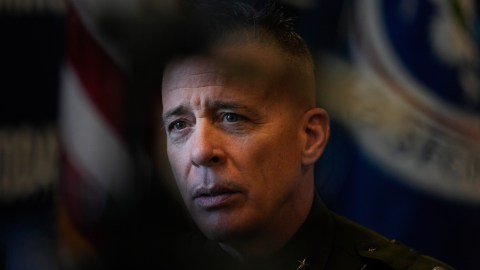 El Legado Cuestionado: Investigación por Mala Conducta Acompaña el Retiro de Greg Bovino de la Patrulla Fronteriza El Legado Cuestionado Investigacion por Mala Conducta Acompaña el Retiro de Greg Bovino de la Patrulla Fronteriza