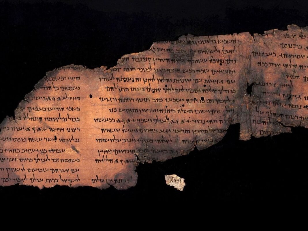Manuscritos del Mar Muerto: Desvelando el Enigma del ‘Calendario de Qumrán’ de 364 Días Manuscritos del Mar Muerto Desvelando el Enigma del Calendario de Qumrán de 364 Días