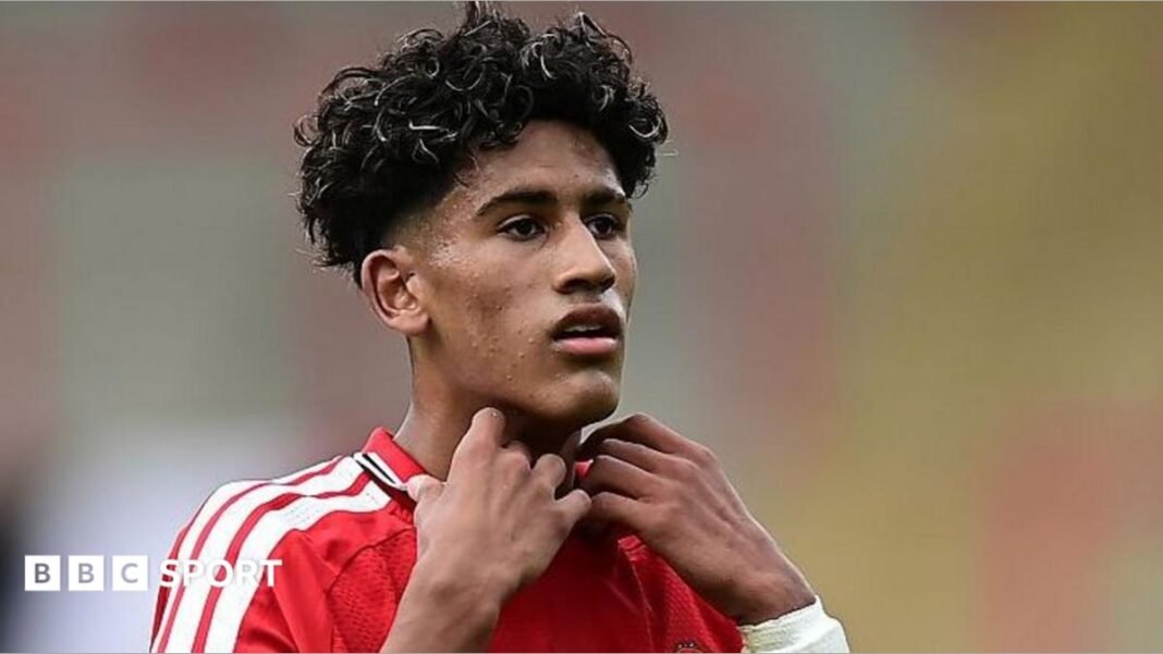 JJ Gabriel, el Juvenil Estrella de Man Utd, en el Borde de la Salida JJ Gabriel, el Juvenil Estrella de Man Utd, en el Borde de la Salida