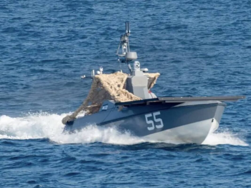 La ‘Primera Batalla Naval de Drones’ Redefine la Guerra Marítima en el Mar Negro La Primera Batalla Naval de Drones Redefine la Guerra Maritima en el Mar Negro