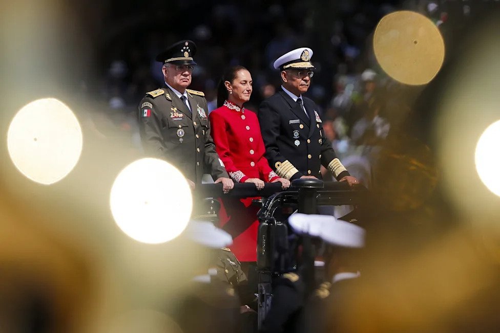 México Afianza su ‘Soberanía Militar’ con Drones Avanzados en un Desfile Histórico Mexico Afianza su Soberania Militar con Drones Avanzados en un Desfile Historico