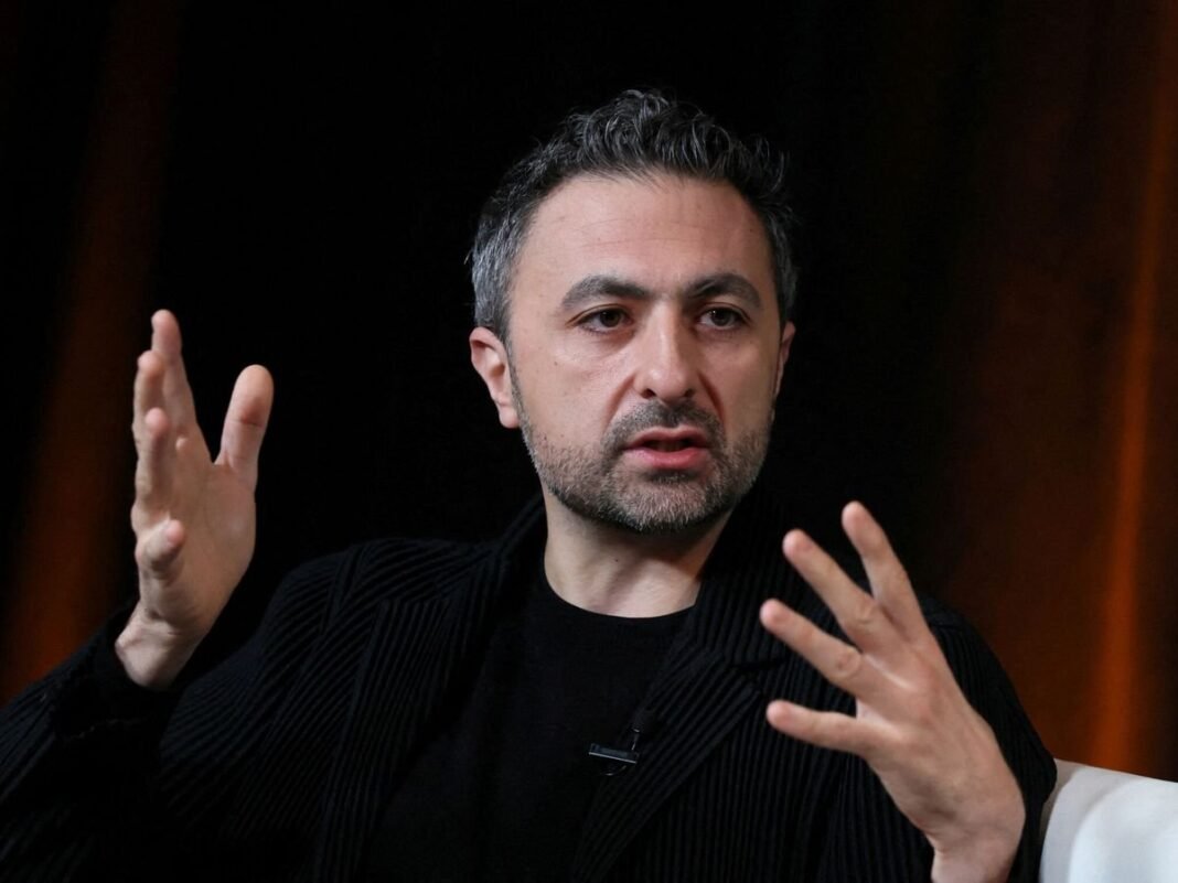 Mustafa Suleyman de Microsoft alerta sobre el riesgo de sembrar la ‘conciencia artificial’ en la IA Mustafa Suleyman de Microsoft alerta sobre el riesgo de sembrar la conciencia artificial en la IA