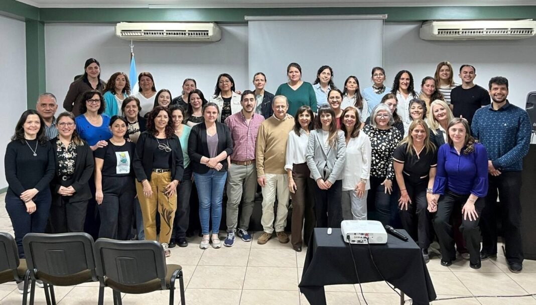 Resistencia Antimicrobiana OPS y Tucuman Lideran Frente de Batalla Crucial