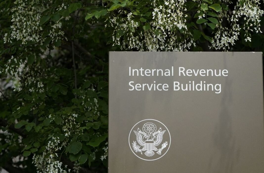 Tribunal Frena Intercambio de Datos Fiscales entre IRS e ICE Reforzando la Privacidad Ciudadana y Desafiando Ofensiva Migratoria