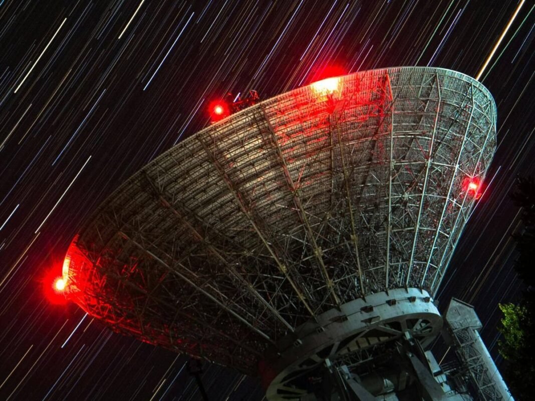 Voyager 1 El Eco de la Historia Espacial a 25700 Millones de Kilometros