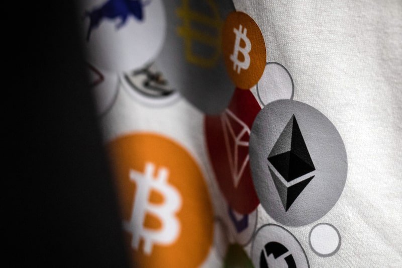 ‘Bitcoin’ retrocede: la presión del dólar y los bonos sacude el mercado cripto global Bitcoin retrocede la presion del dolar y los bonos sacude el mercado cripto global