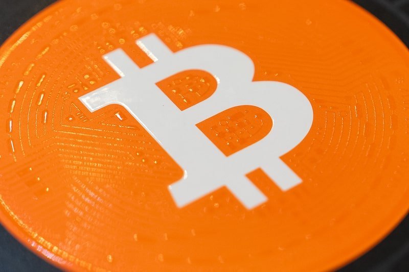 Bitcoin Retrocede: La ‘IA’ Impulsa la Cautela en el Mercado Cripto Global Bitcoin Retrocede La IA Impulsa la Cautela en el Mercado Cripto Global