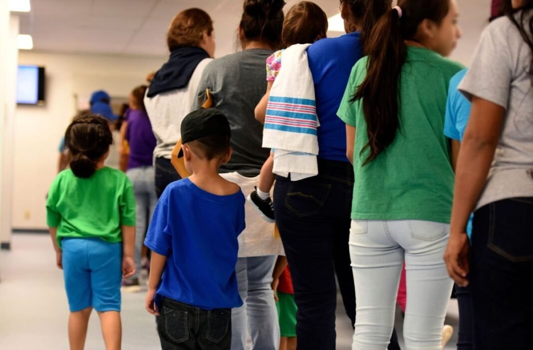 Crisis en California: Clientes de Firma de Inmigración Denuncian Amenazas de ‘ICE’ Tras Suspensión de Abogado Crisis en California Clientes de Firma de Inmigracion Denuncian Amenazas de ICE Tras Suspension de Abogado