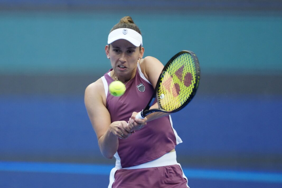 Coco Gauff Cae Derrotada en Pekín, Elise Mertens Avanza a Cuartos de Final Coco Gauff Cae Derrotada en Pekin